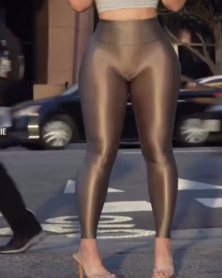 Chic High-Waisted Sculpting Leggings for a Lifted Look