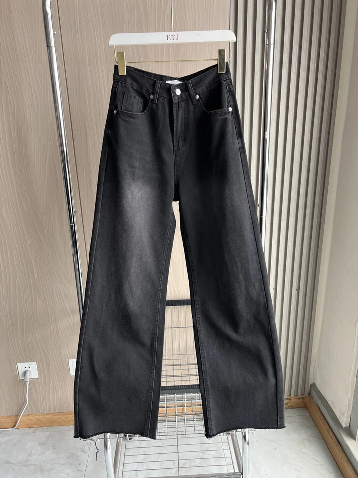 Classic High-Waisted Wide-Leg Washed Jeans