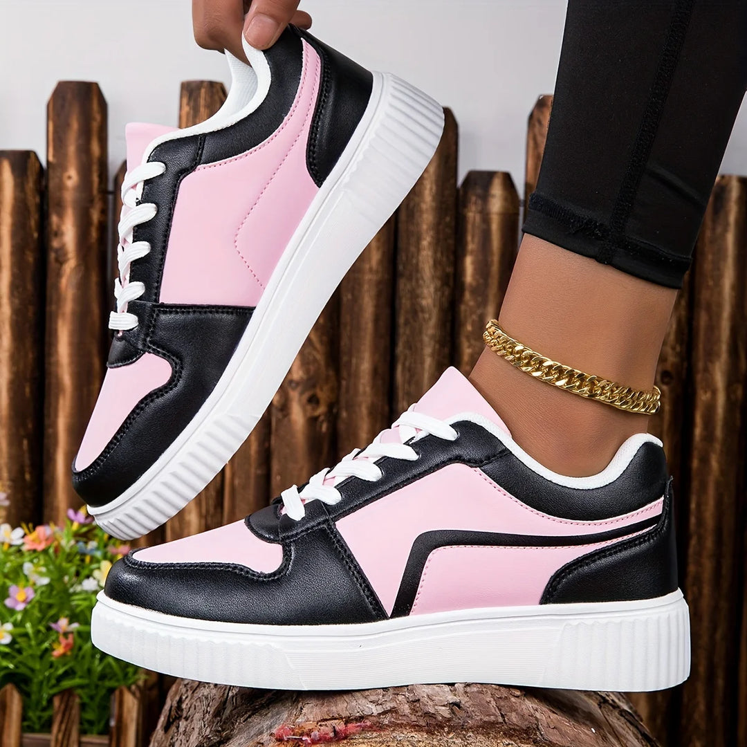 Fashionable Light and Casual Sneaker