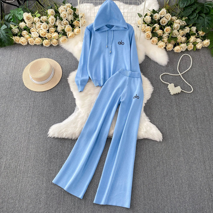 Fitted hooded sweatshirt and Sweatpants Set
