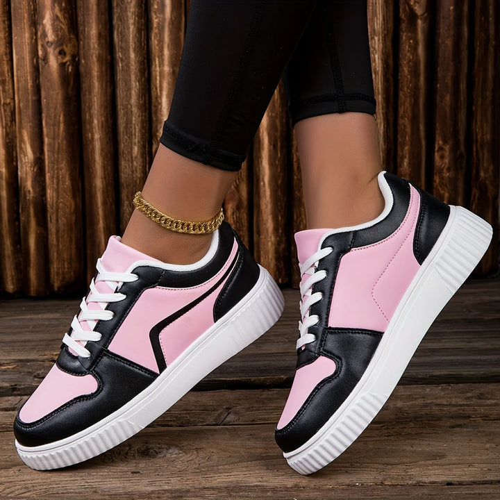 Fashionable Light and Casual Sneaker