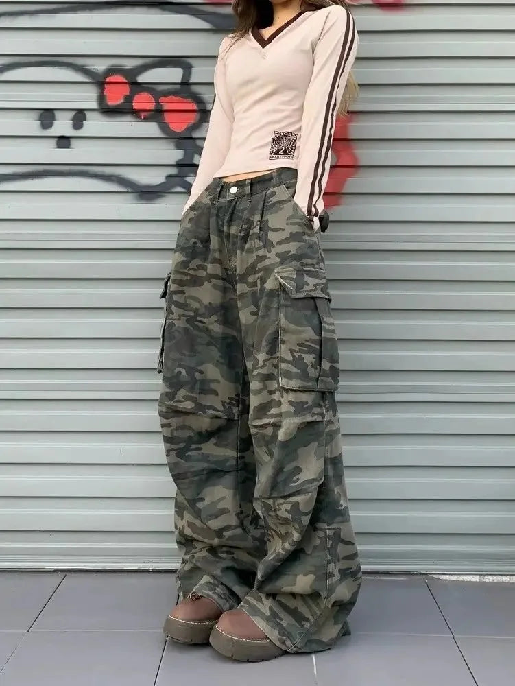 Vintage Women’s Loose-Fit Camouflaged Cargo Pants