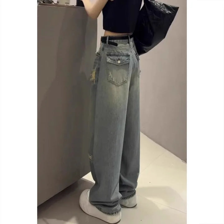 Ripped Slimming Wide-Leg Jeans