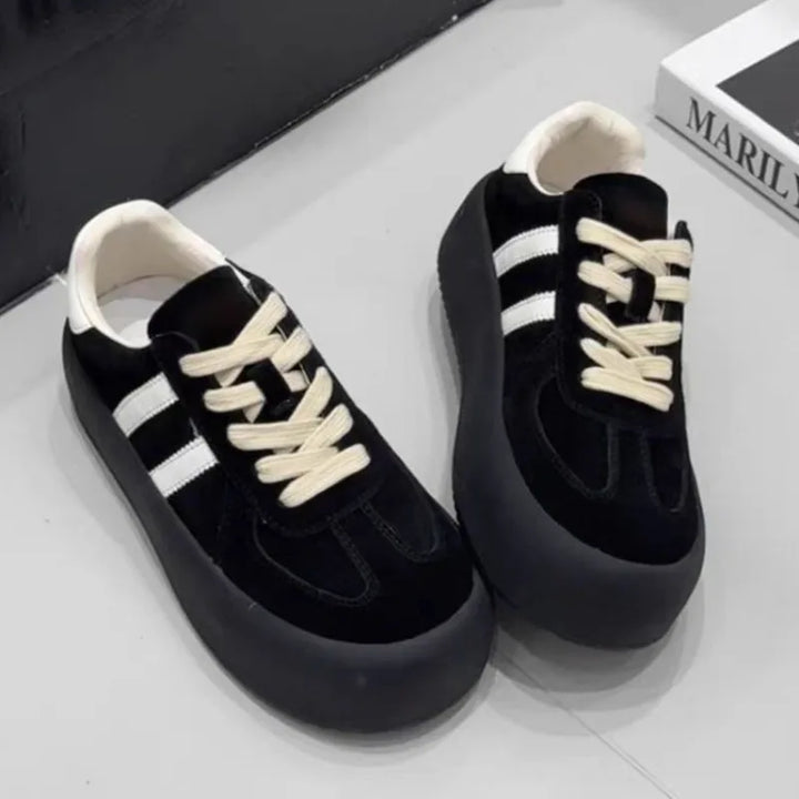 Casual Lace-Up durable vulcanized Sneakers