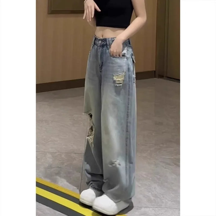Ripped Slimming Wide-Leg Jeans