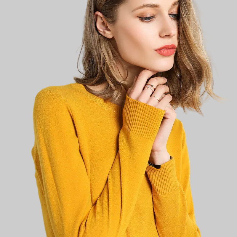 Cashmere Slim Fit Round Neck Wool Sweater