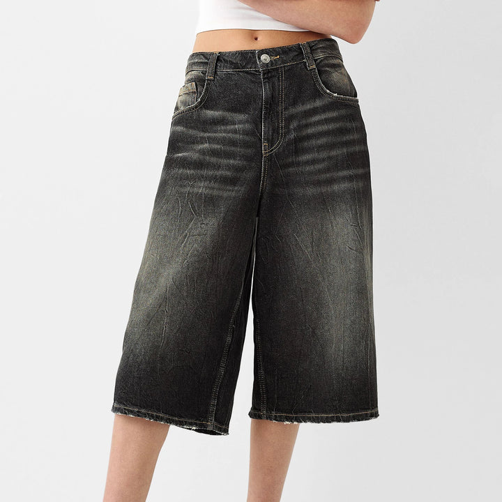 Chic Knee-Length Denim Shorts