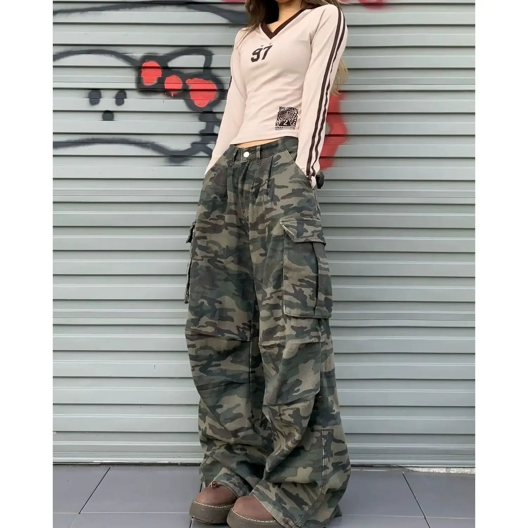 Vintage Women’s Loose-Fit Camouflaged Cargo Pants