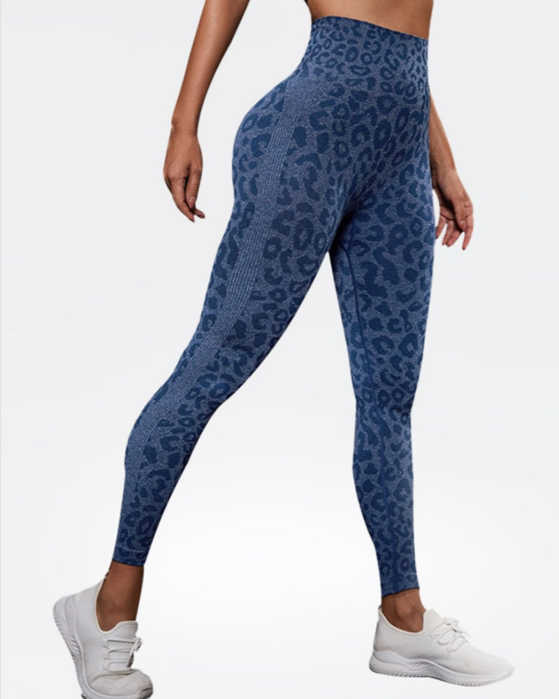 High-Waisted Seamless Leopard Print Yoga Pants with Tummy Control and Peach Lift for Stylish Outerwear