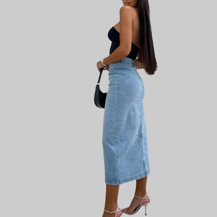 Emma | Chic and Form-Fitting Denim Skirt