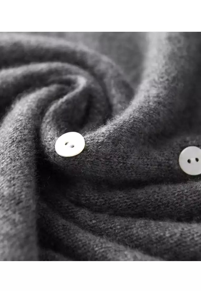LUDA Sophisticated Women's Knitwear